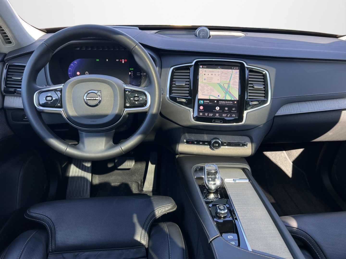 Volvo XC90 Ultra Dark Recharge Plug-In AWD 7-Sitzer foto 15