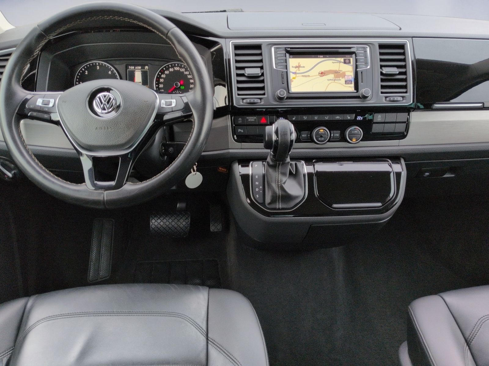 T6 Multivan 2.0 TDI DSG 4M "Gen. 6" SEIKEL+AHK+