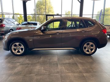 BMW X1 sDrive 18d *NAVI*BI-XENON*AHK*TEMPOMAT*SZ.HZ.