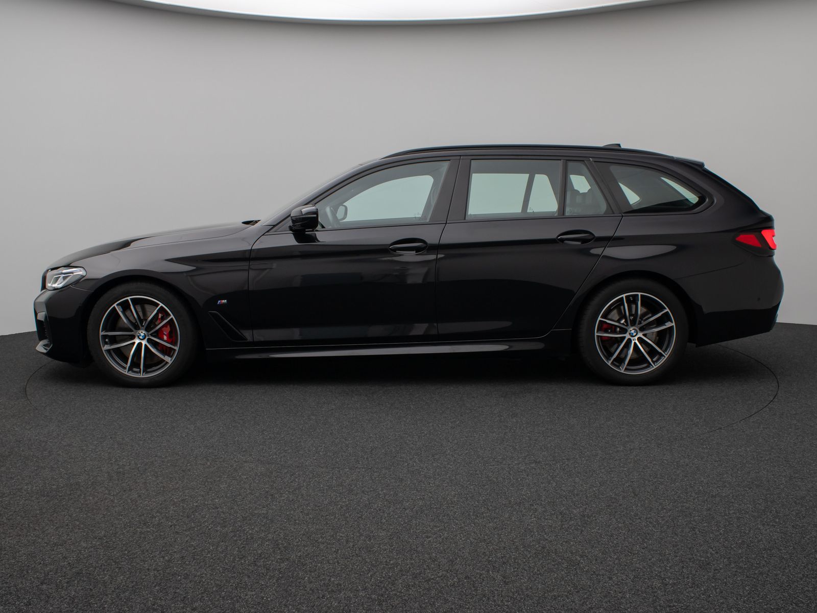 Fahrzeugabbildung BMW 530d  M Sport Kamera Laser HUD DAB HiFi Komfort