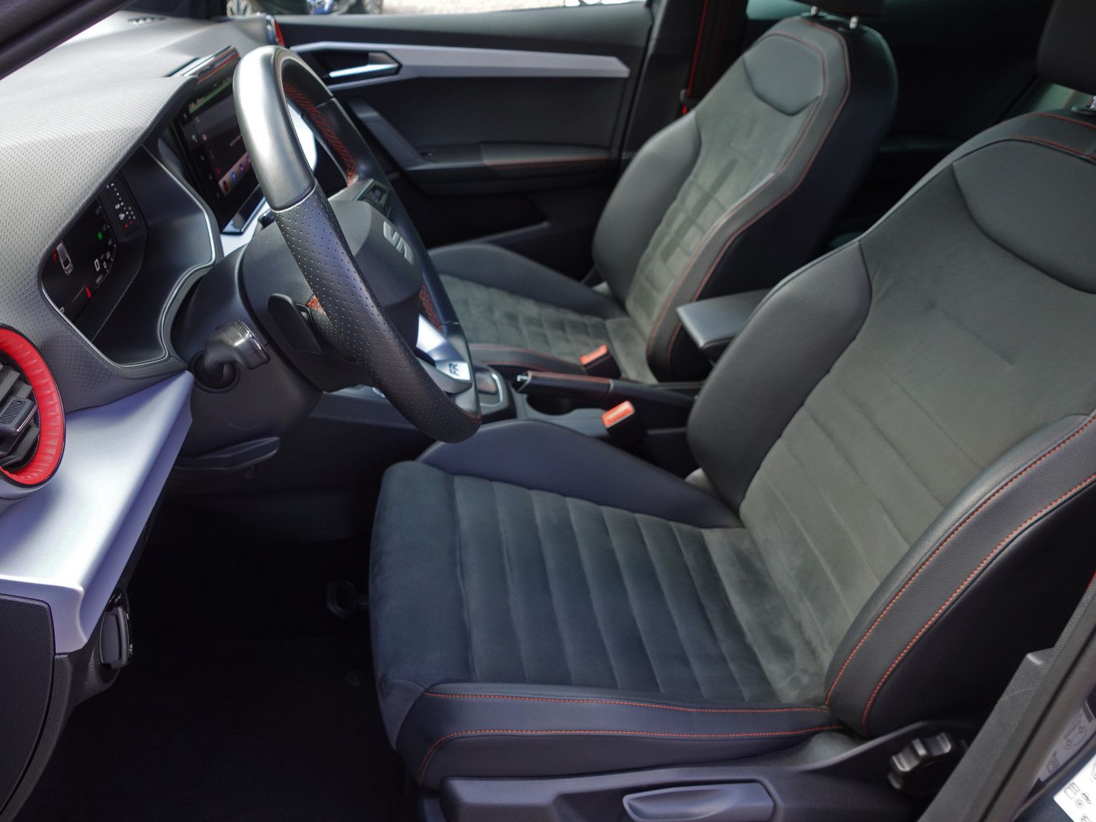 Fahrzeugabbildung SEAT Ibiza 1.5 TSI DSG FR BEATS I.Hd virtual FullLink