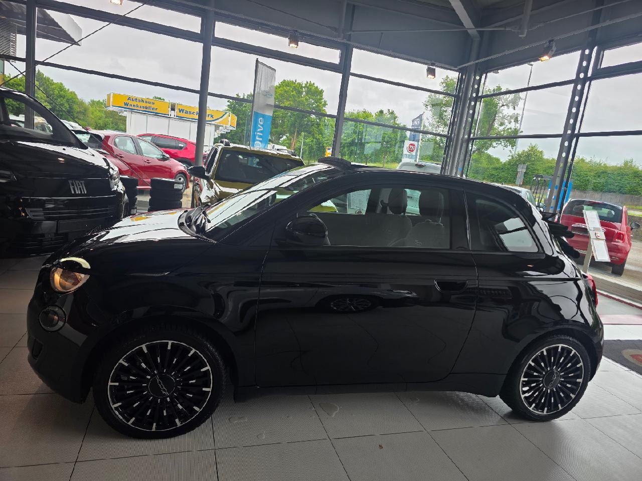 Fiat Cabrio Icon Alu 17 Zoll La Prima SHZ RFK Carplay