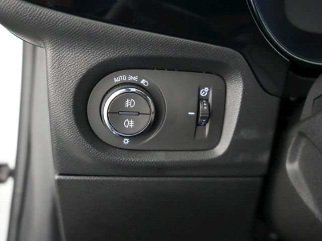 Corsa F FACELIFT GS AT+LED+NAVI+RÜCKFAHRKAMERA+S