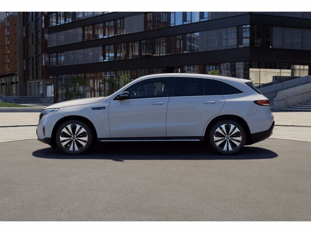 Mercedes-Benz EQC 400 4M HUD+360°+M-LED+DISTRO+TOTWINKEL+19"