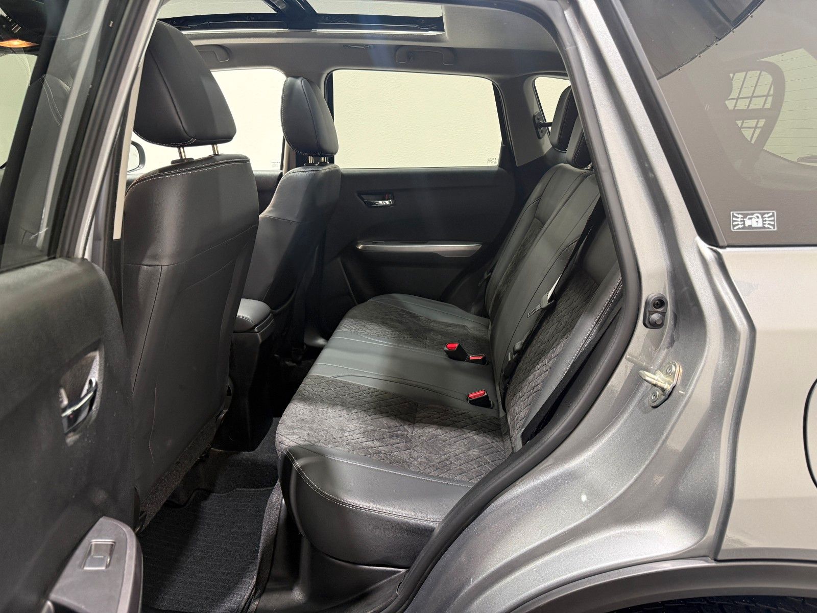 Fahrzeugabbildung Suzuki Vitara 1.4 BOOSTERJET Hybrid Comfort+ 4x4 Autom.