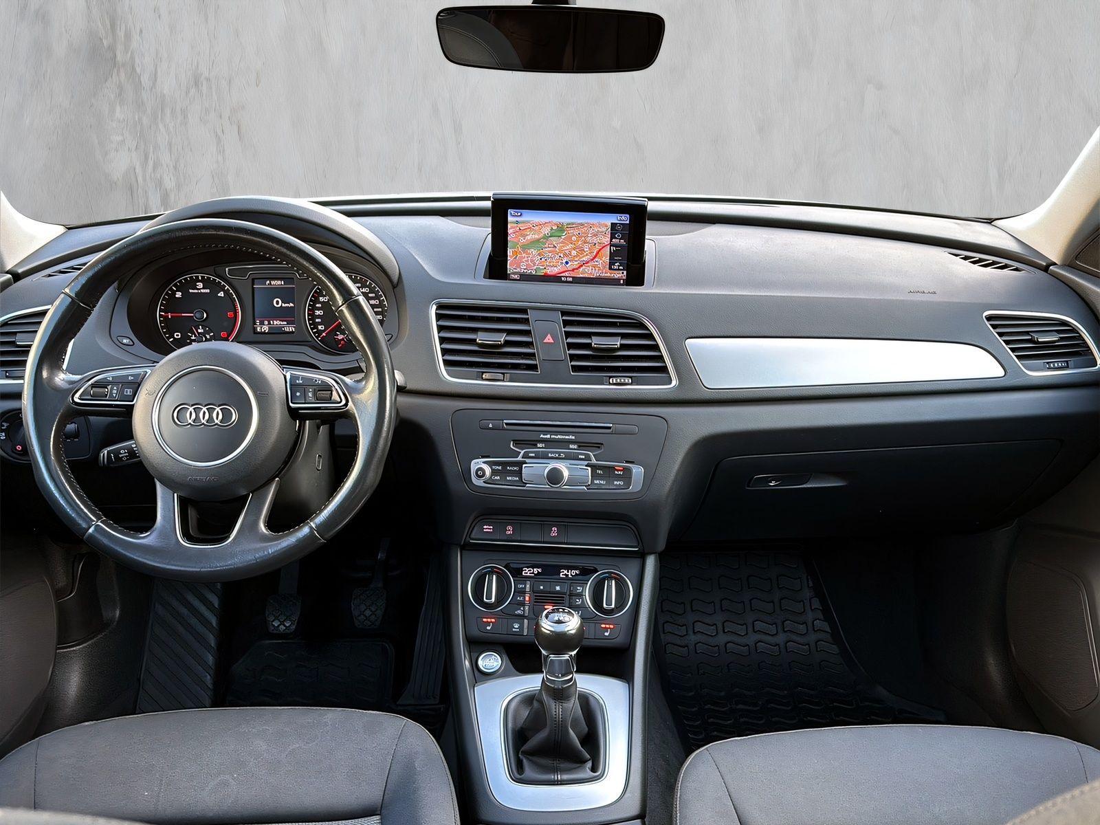 Fahrzeugabbildung Audi Q3 2.0 TDI S LINE SELECTION PANO NAVI KEYLESS