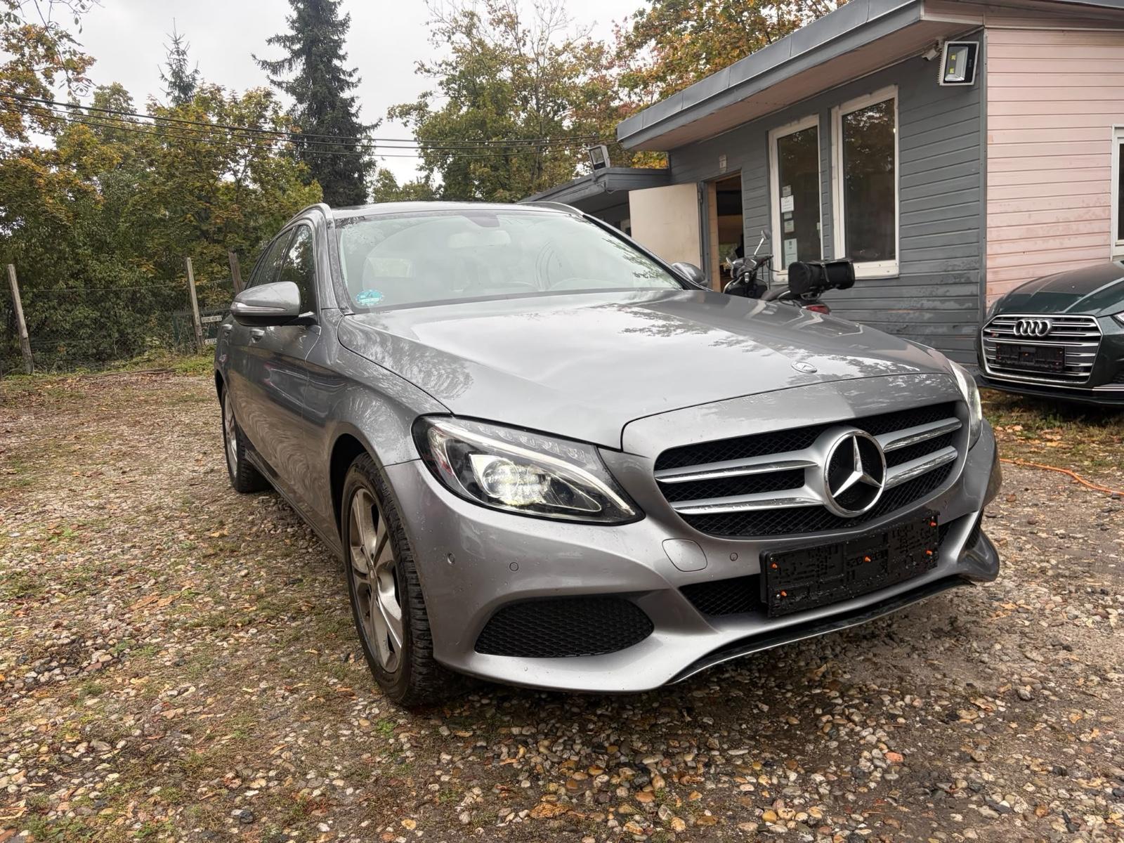 Mercedes-Benz C 200 T CGI Avantgarde Automatik