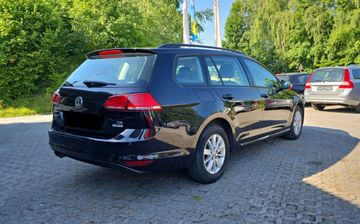 Volkswagen Golf - 5
