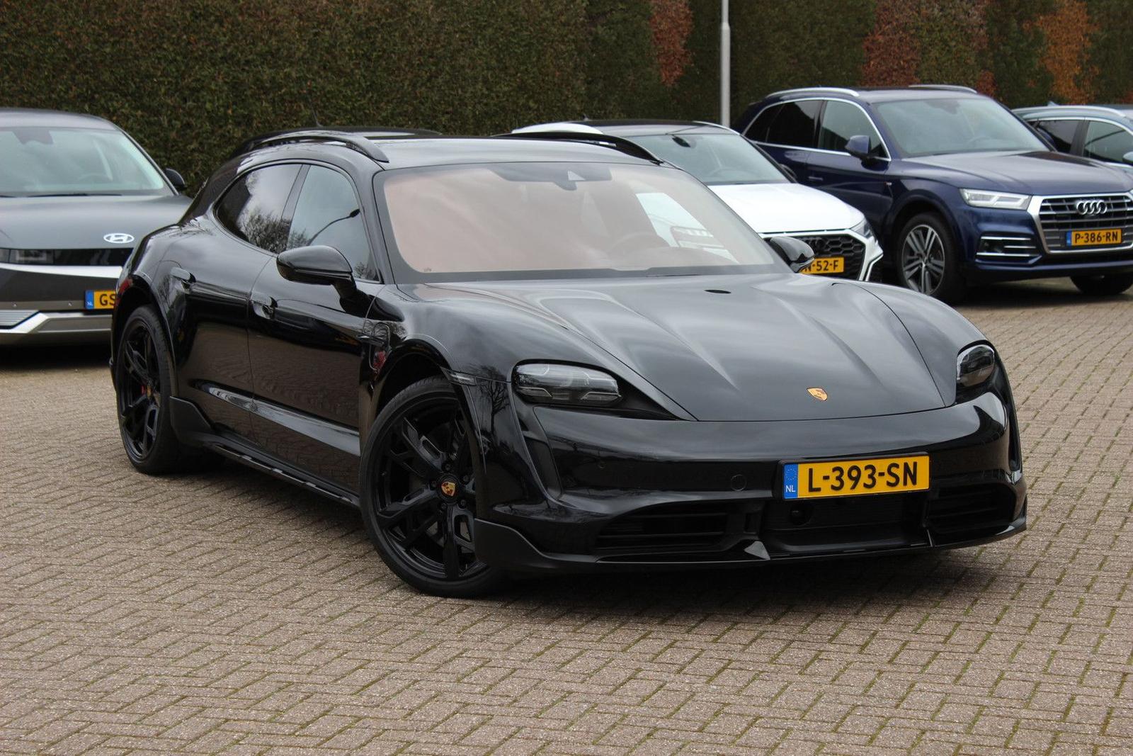 Porsche Taycan Cross Turismo Turbo S 93 kWh / SoH 90,9%