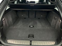 BMW 520d TOURING xDrive M PAKET /89tKM / 2023/ 1.H BMW 520d TOURING xDrive M PAKET /89tKM / 2023/ 1.H
