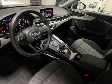 Audi A4 - 12