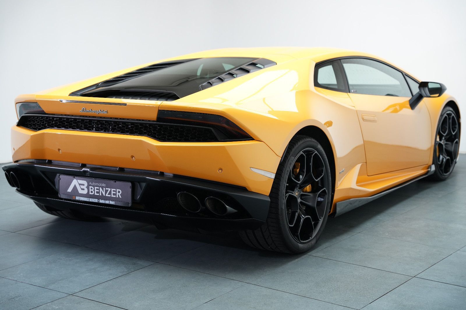Fahrzeugabbildung Lamborghini Huracan Huracán /LIFT/KAMERA/CARBON/SCHALENSITZ/
