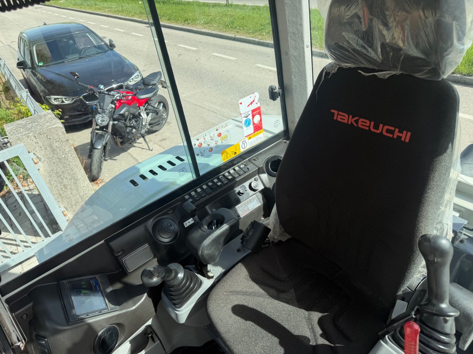 Fahrzeugabbildung Takeuchi TB250-2 V 3 - Powertilt HS 03-Taklock TOP!