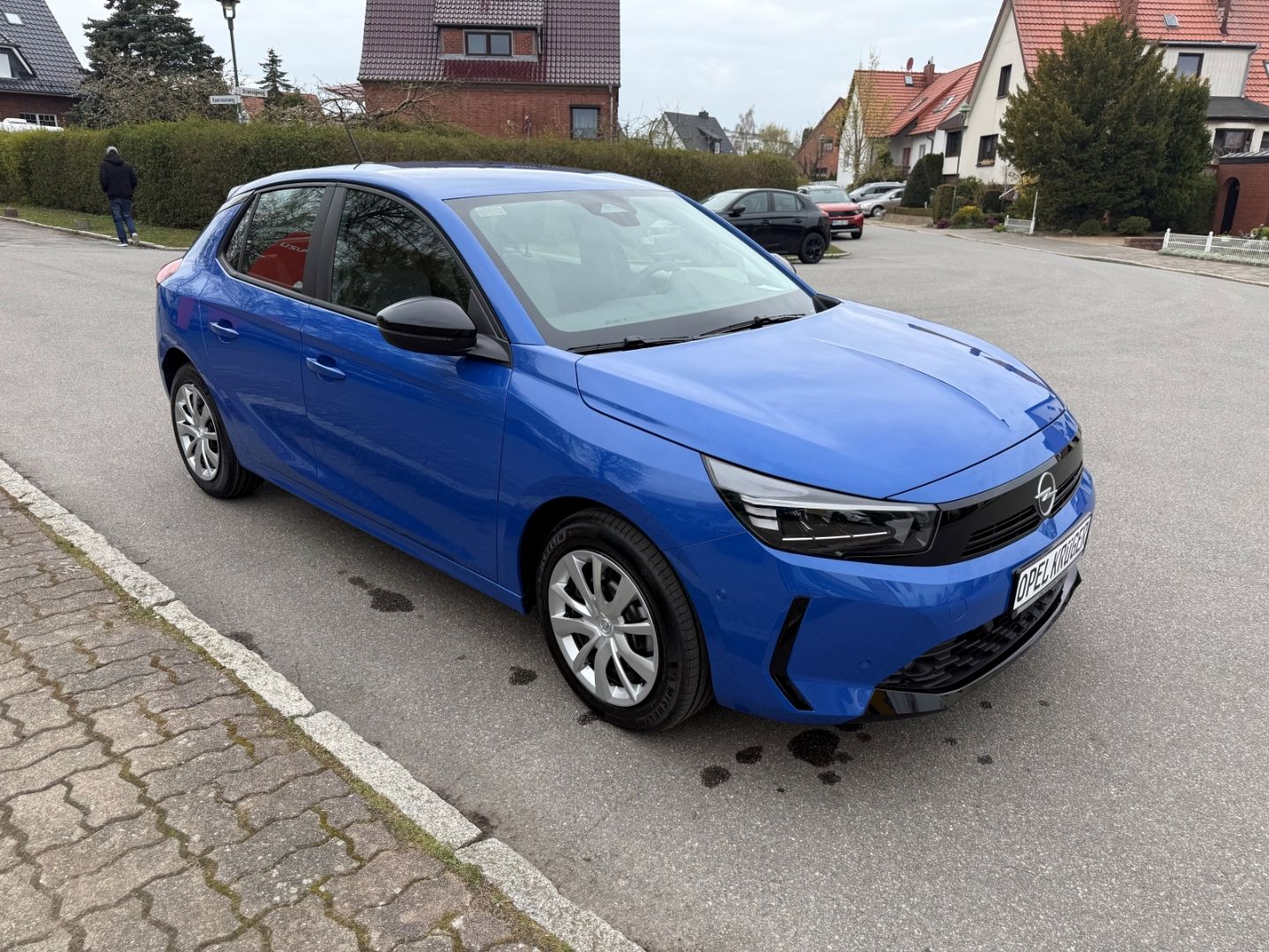 Fahrzeugabbildung Opel Corsa F Edition mit Tech+Winter+Komfort-Paket