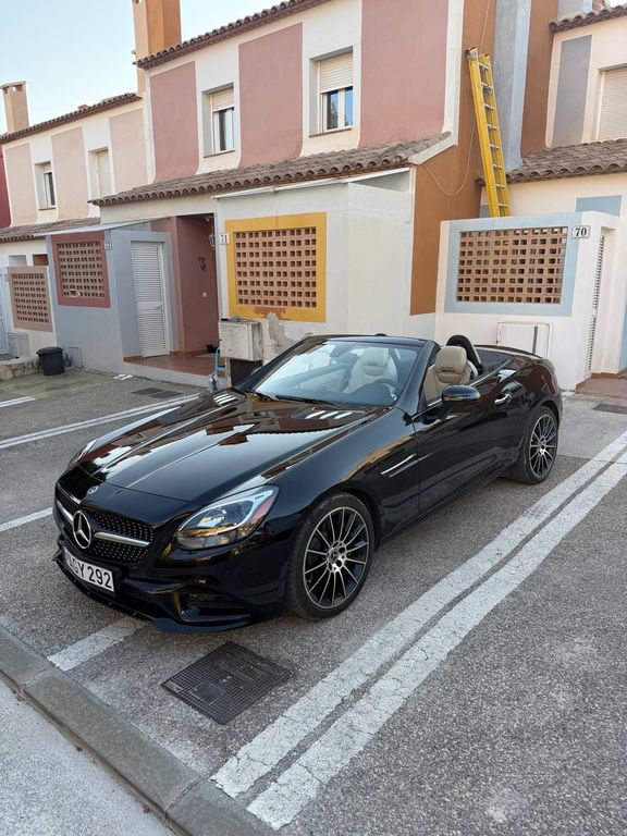 Image of Mercedes-Benz SLC 300