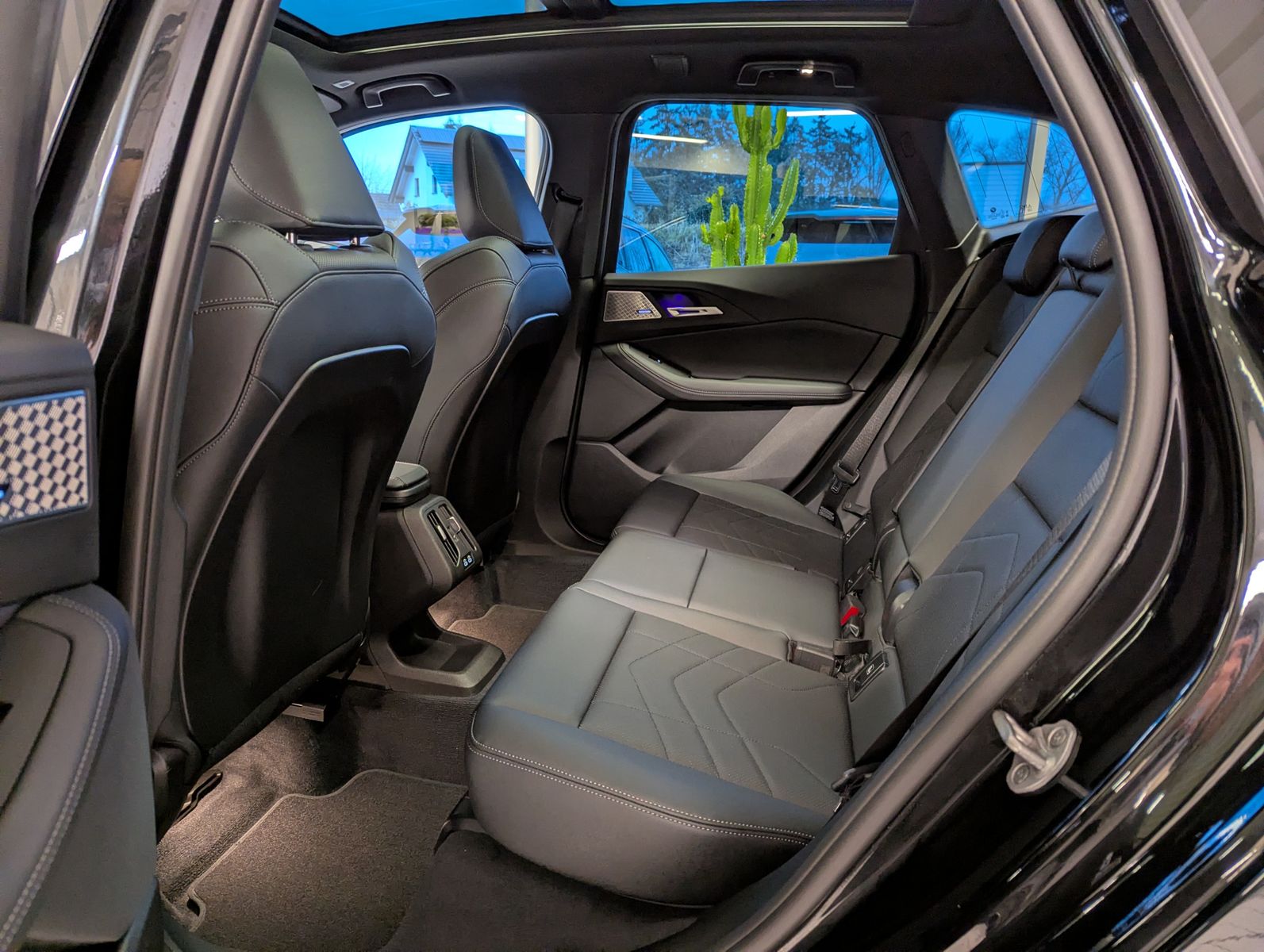 BMW 223 Active Tourer i xD M-Sport Pano H/K 360° AHK - Image 13