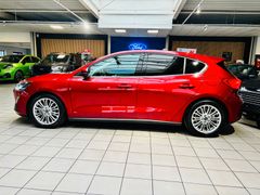 FORD Focus Lim. 1.0 Titanium*LED*Navi*DAB*ACC*