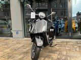 Vespa GTS 300 SUPER E5 NERO CONVINTO XN2