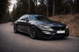 BMW M4 Coupe/DKG/HUD/HK/Carbon - graue BMW M4