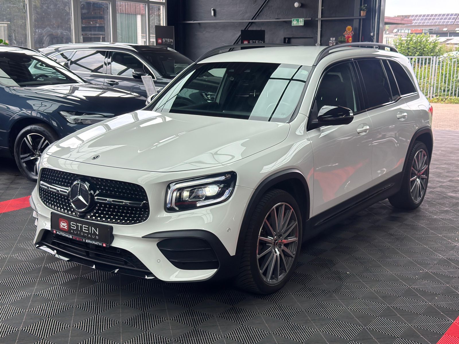 Mercedes-Benz GLB 250 4Matic AMG Burmester Night DAB foto 1