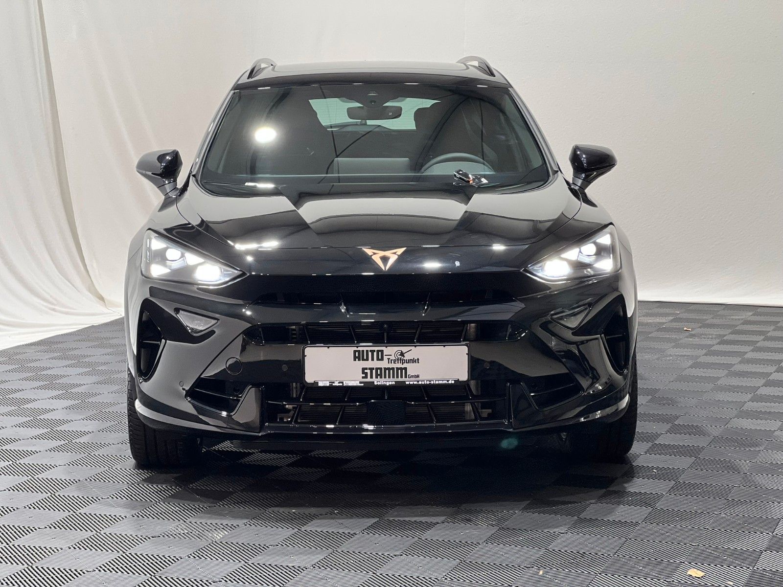 Fahrzeugabbildung CUPRA Formentor VZ 2.0 TSI 4Drive AHK PANO DSG