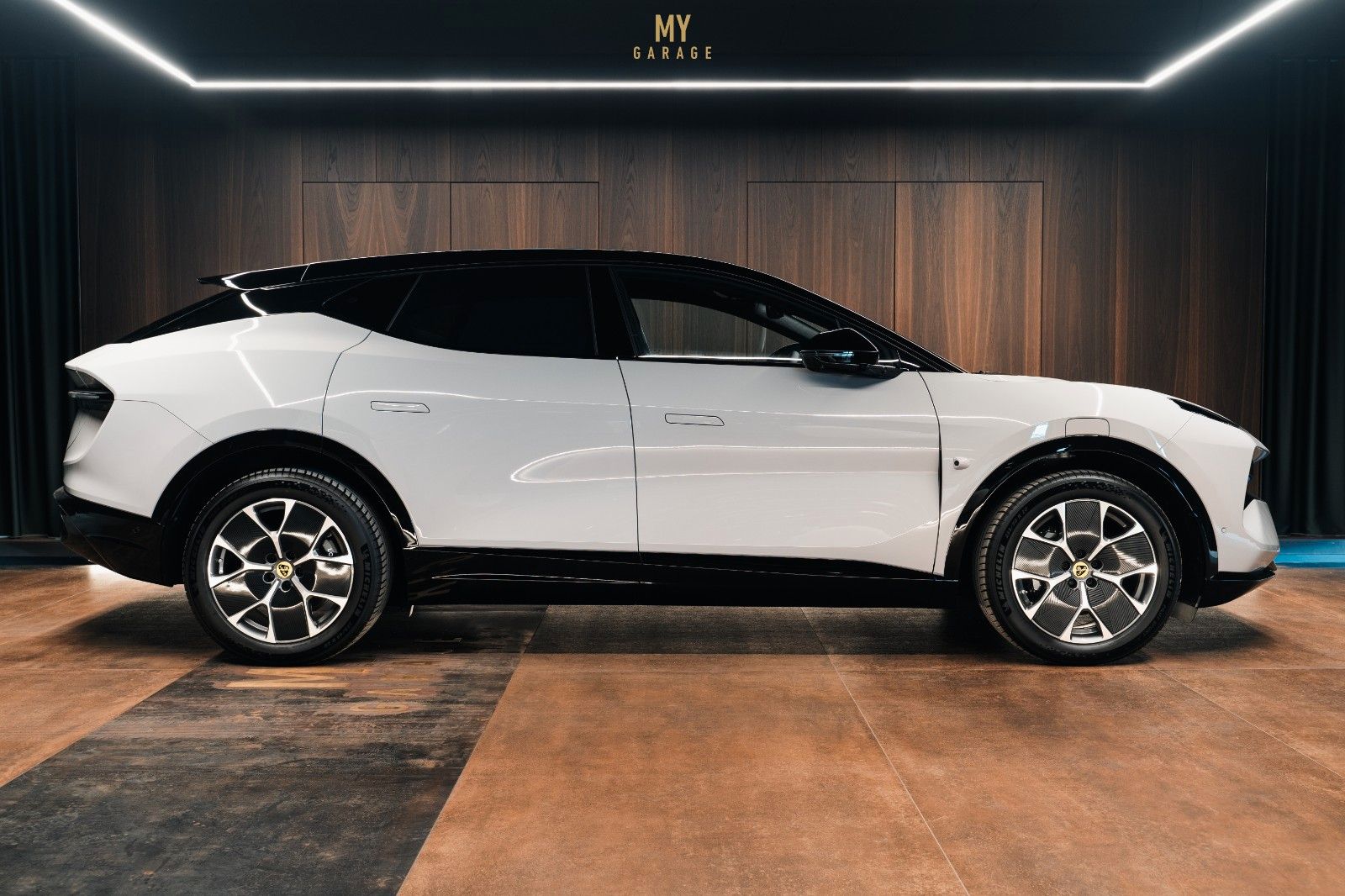 LOTUS Eletre