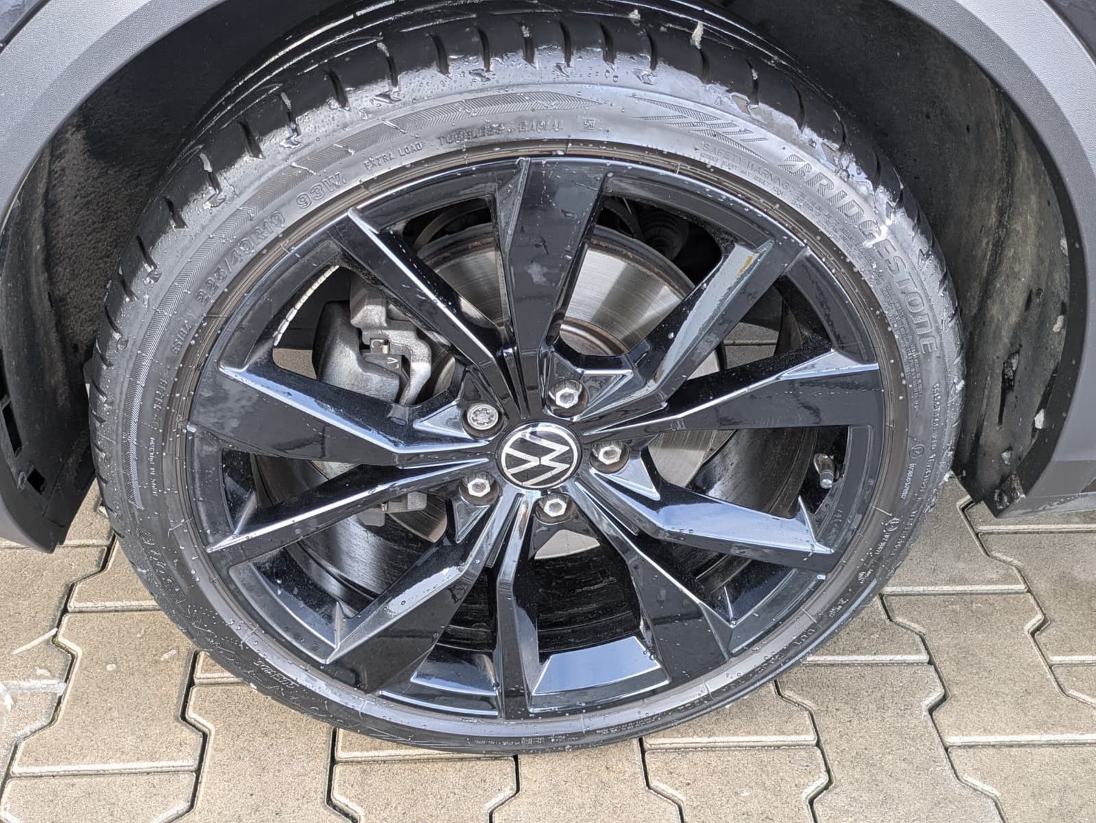 Fahrzeugabbildung Volkswagen T-Roc 2.0 TDI R-Line DSG 19"MATRIX*ACC*KAM*NAVI
