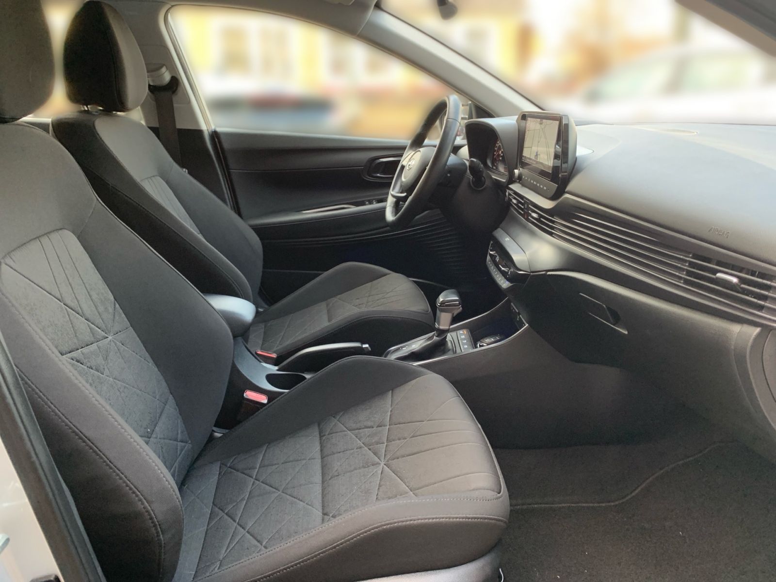 Fahrzeugabbildung Hyundai BAYON 1.0 T-GDI 7-DCT Trend Mild-Hybrid BOSE LED