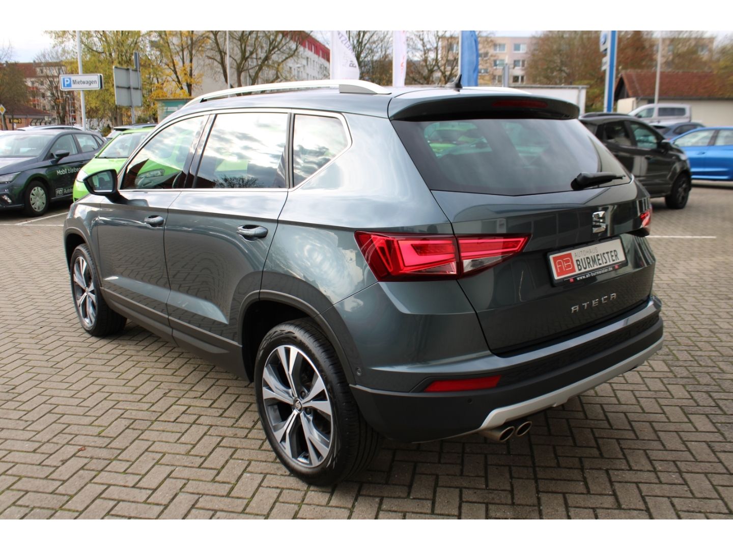 SEAT Ateca 1.5 TSI Xcellence LED GJR GRA RFK Navi AHK - Image 3