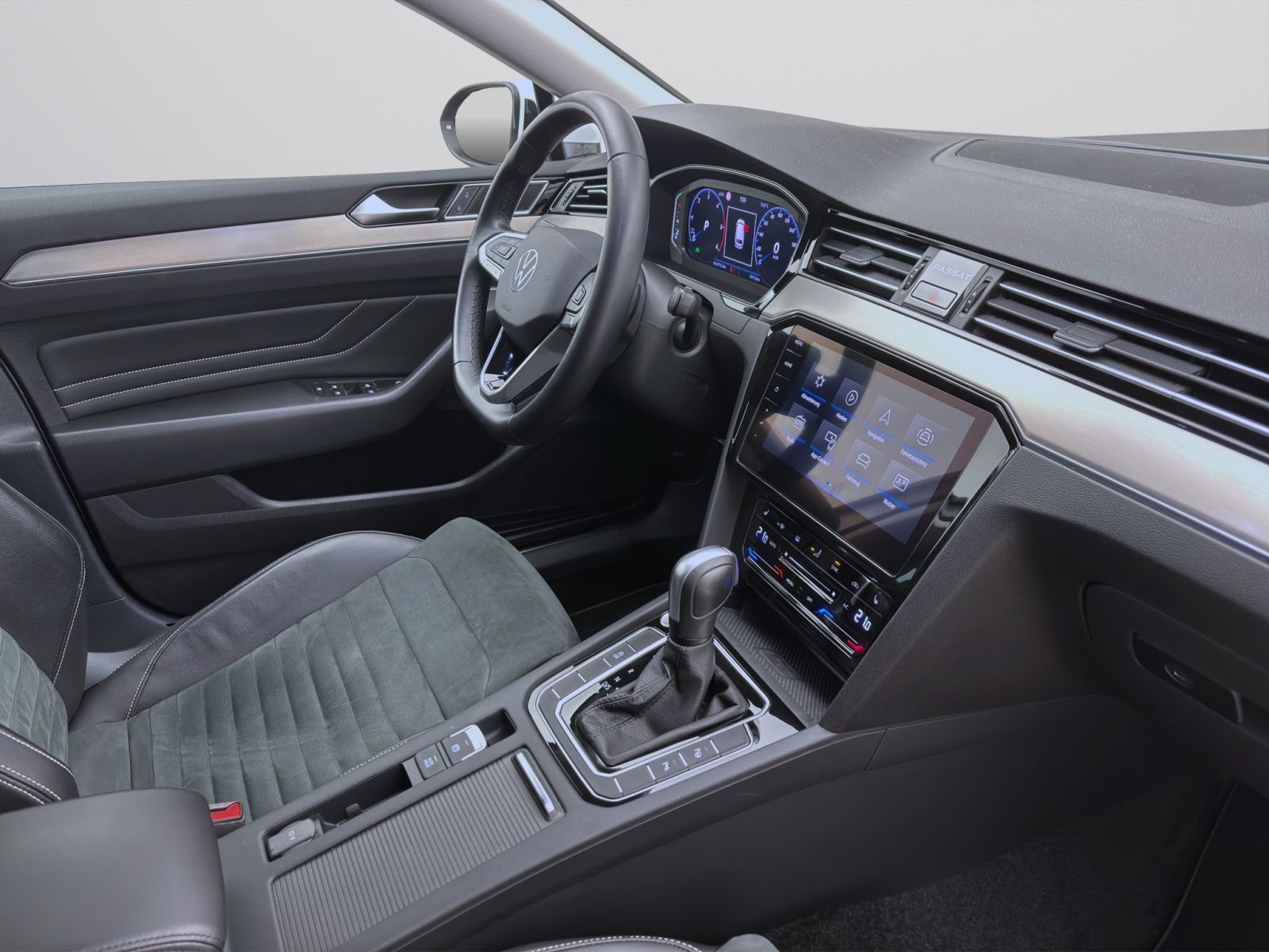 Volkswagen Passat Variant - Bild 17