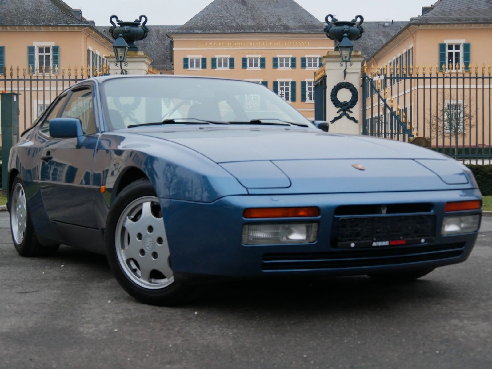 Fahrzeugabbildung Porsche 944 Turbo