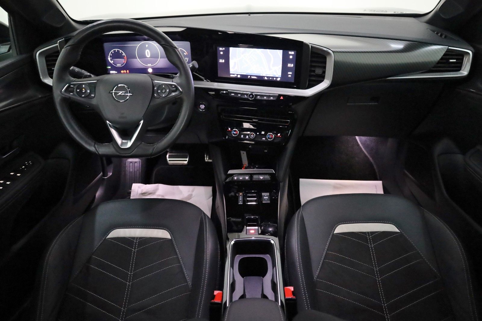 Fahrzeugabbildung Opel Mokka Ultimate T.Leder,Navi,LED,SR+WR,abn. AHK