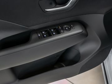 Hyundai Kona Trend Elektro 2WD Autobahnassistent Navi