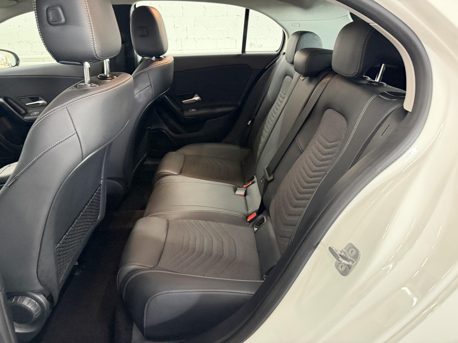 Mercedes-Benz A-Class d 8G-DCT Entry / RFK / NAVI / CarPlay, миниатюра 9