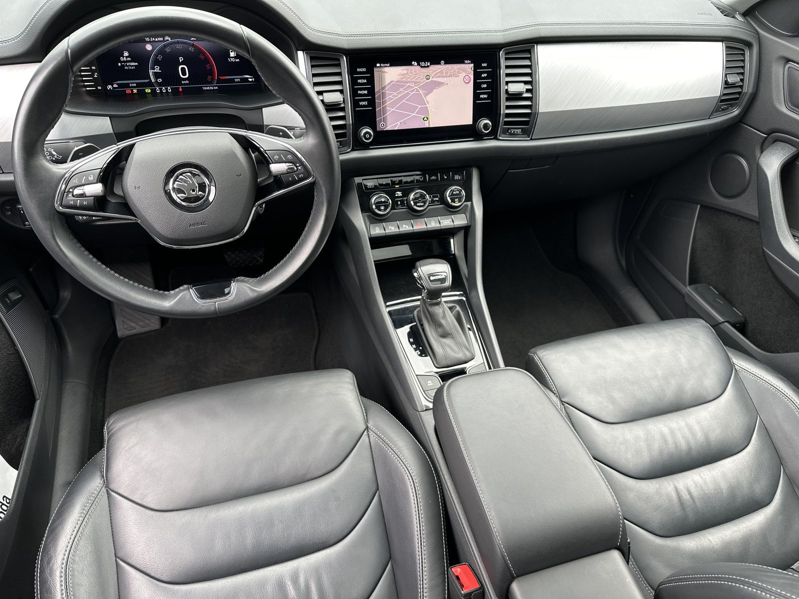 Fahrzeugabbildung SKODA Kodiaq 2.0 TDI DSG Ambition NAV+MATRIX+PANO+AHK