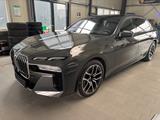BMW 740 d xDrive MSport Iconic SkyDACH Standhzg - gebrauchte BMW 740 aus dem Jahr 2024