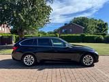 BMW 320i Touring LED 8-Fach BMW Scheckheft Garantie - BMW 320: 320i