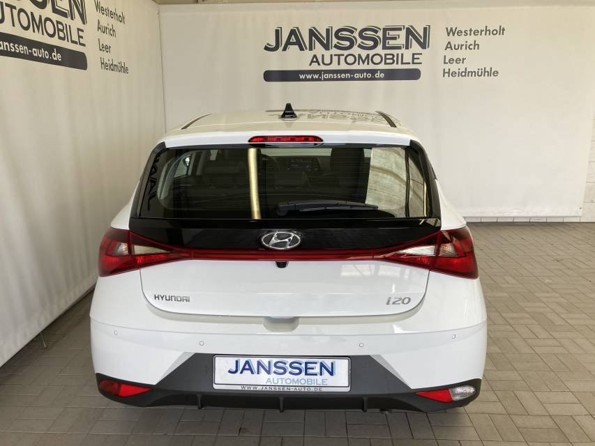 Fahrzeugabbildung Hyundai i20 1.0 T-Gdi (101 PS) 48V Intro Edition