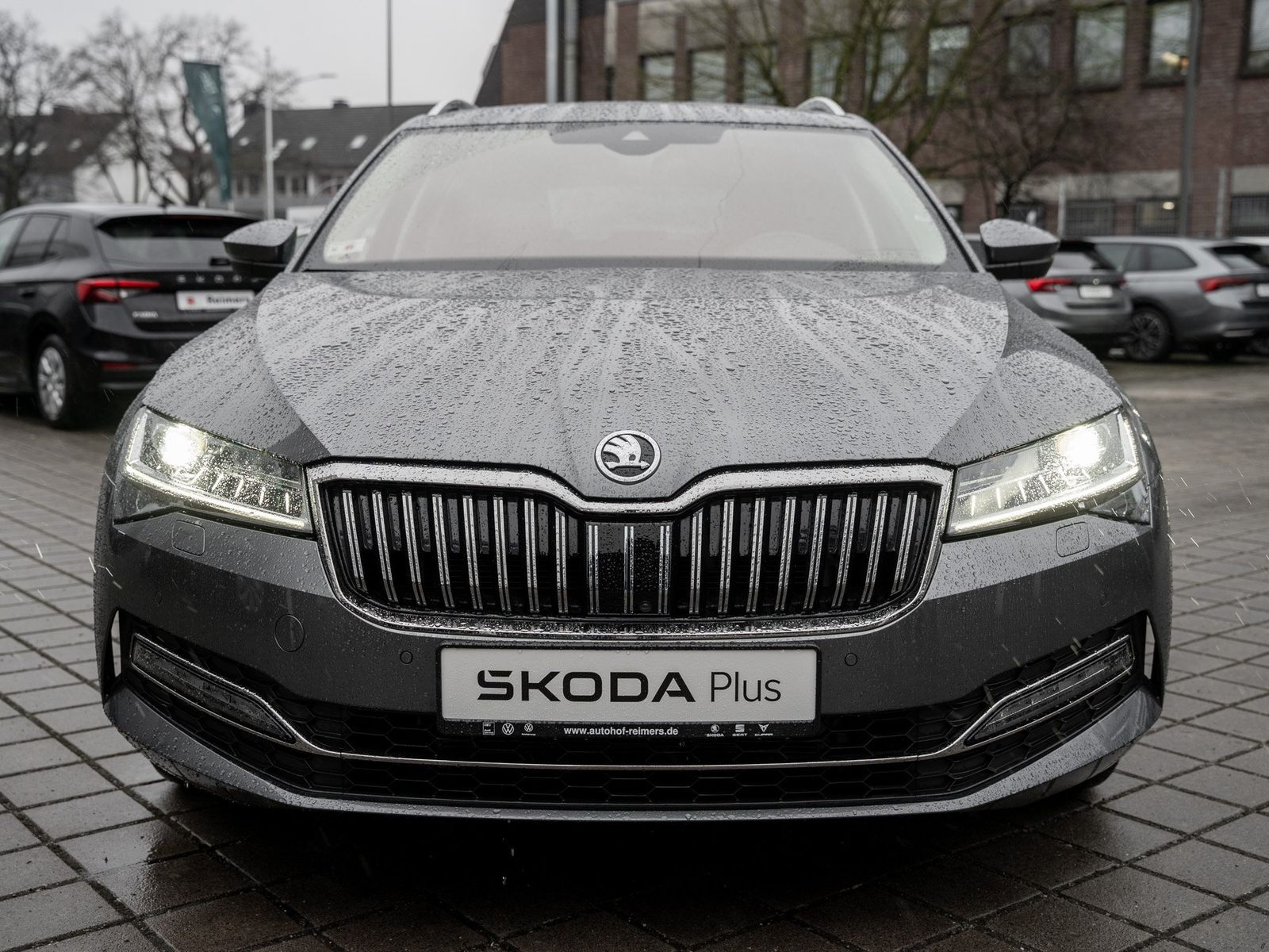 Skoda SUPERB C. STYLE 2.0 TDI DSG 4X4 AHK Kam. Virtual foto 3