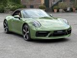Porsche 992 911  4S Cabriolet PTS-OLIVEGRÜN*HERITAGE*SPO - Porsche 992 in Köln