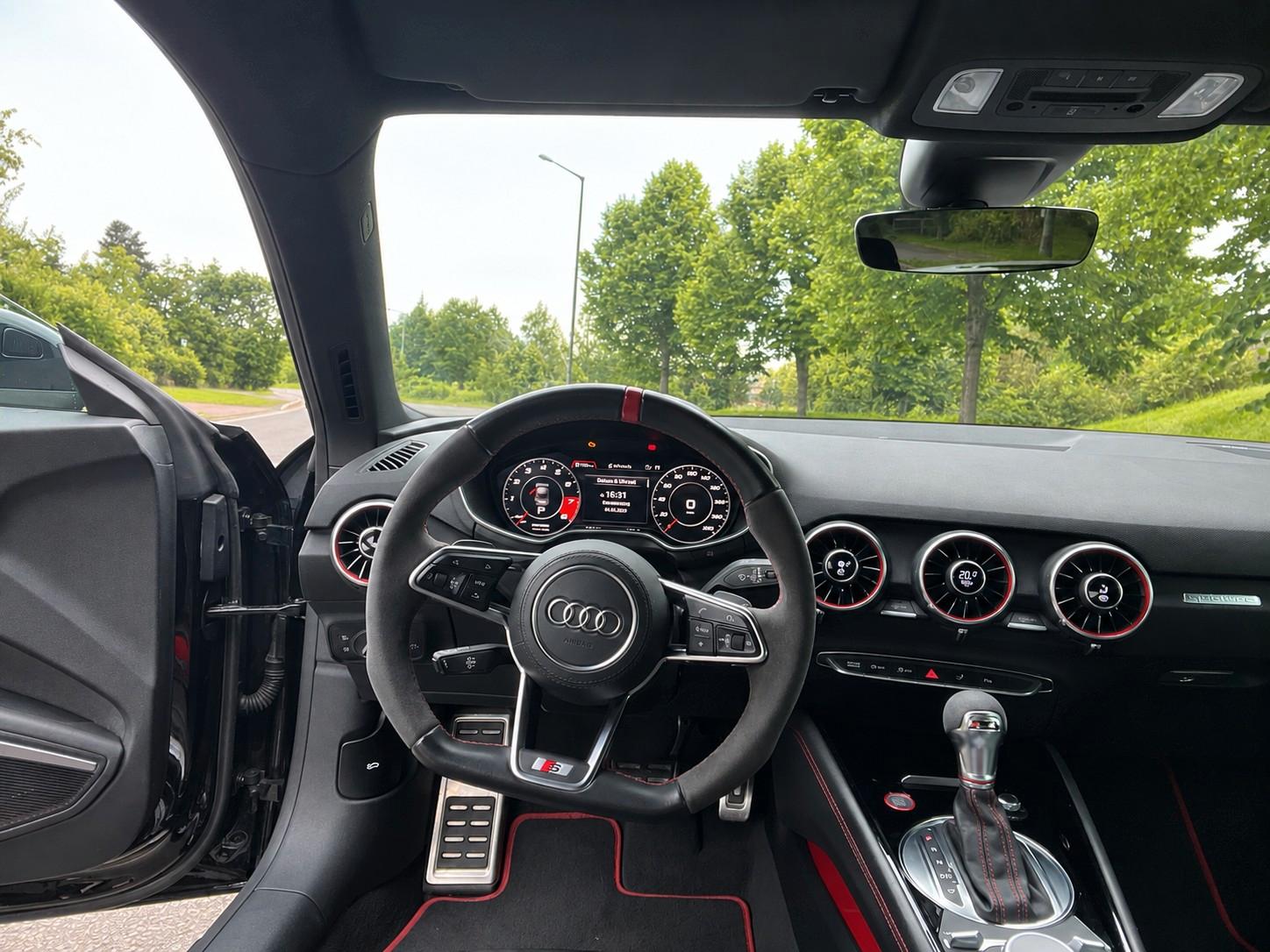 Audi TTS Navi LED Bang & Olufsen myhtosschwarz