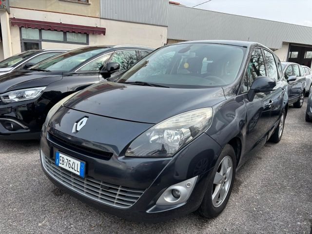 Renault Scénic 1.5 dCi 7 posti Neopatentati