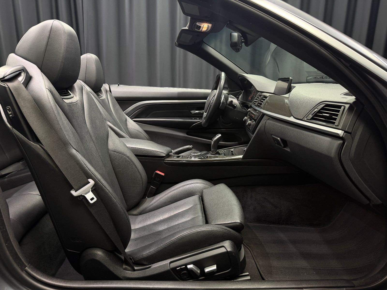 Fahrzeugabbildung BMW 428I Cabrio xDrive|M-Paket|LEDER|HIFI|KAMERA