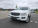 Mercedes-Benz ML 320 CDI 4MATIC,LEDER,NAVI,XENON,EGSD,AHK - Mercedes-Benz ML 320 aus 2008