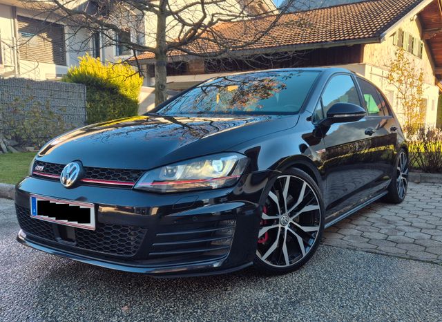 Volkswagen Golf 7 GTI Performance - Vollausstattung!