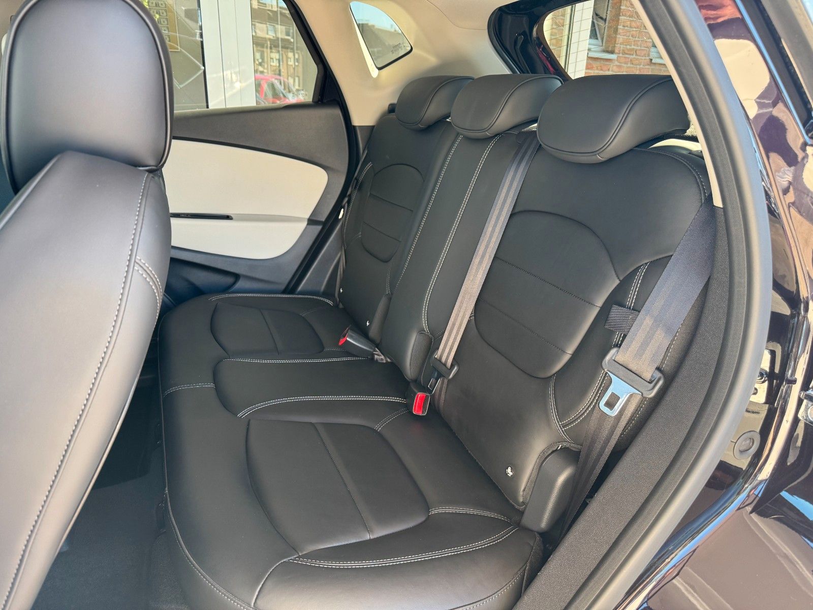 Fahrzeugabbildung Renault Captur Initiale Paris Navi/Leder/Kamera/21Tkm