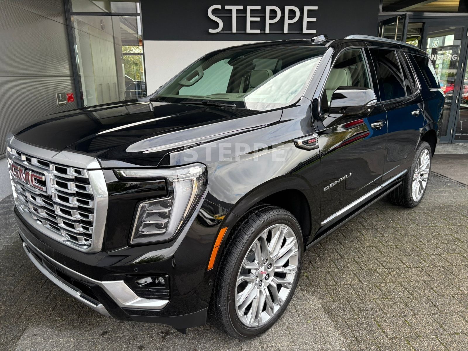 Gmc Yukon 2026 6.2V8 DENALI 24" AHK FACELIFT