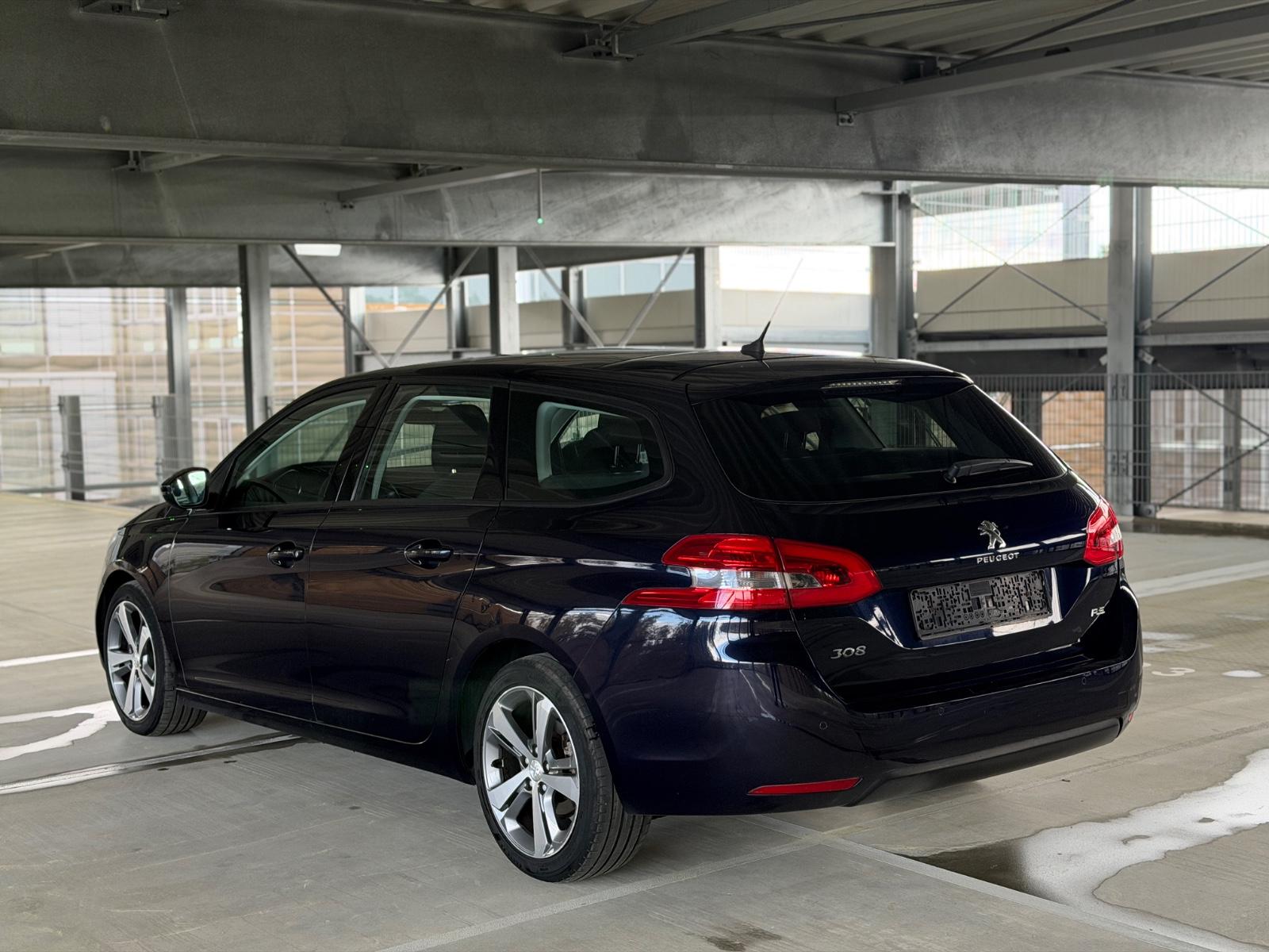 Peugeot 308 2015 — photo 12