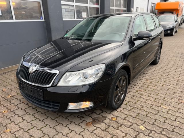 Skoda Octavia Combi Elegance TDI DSG BiXenon Leder