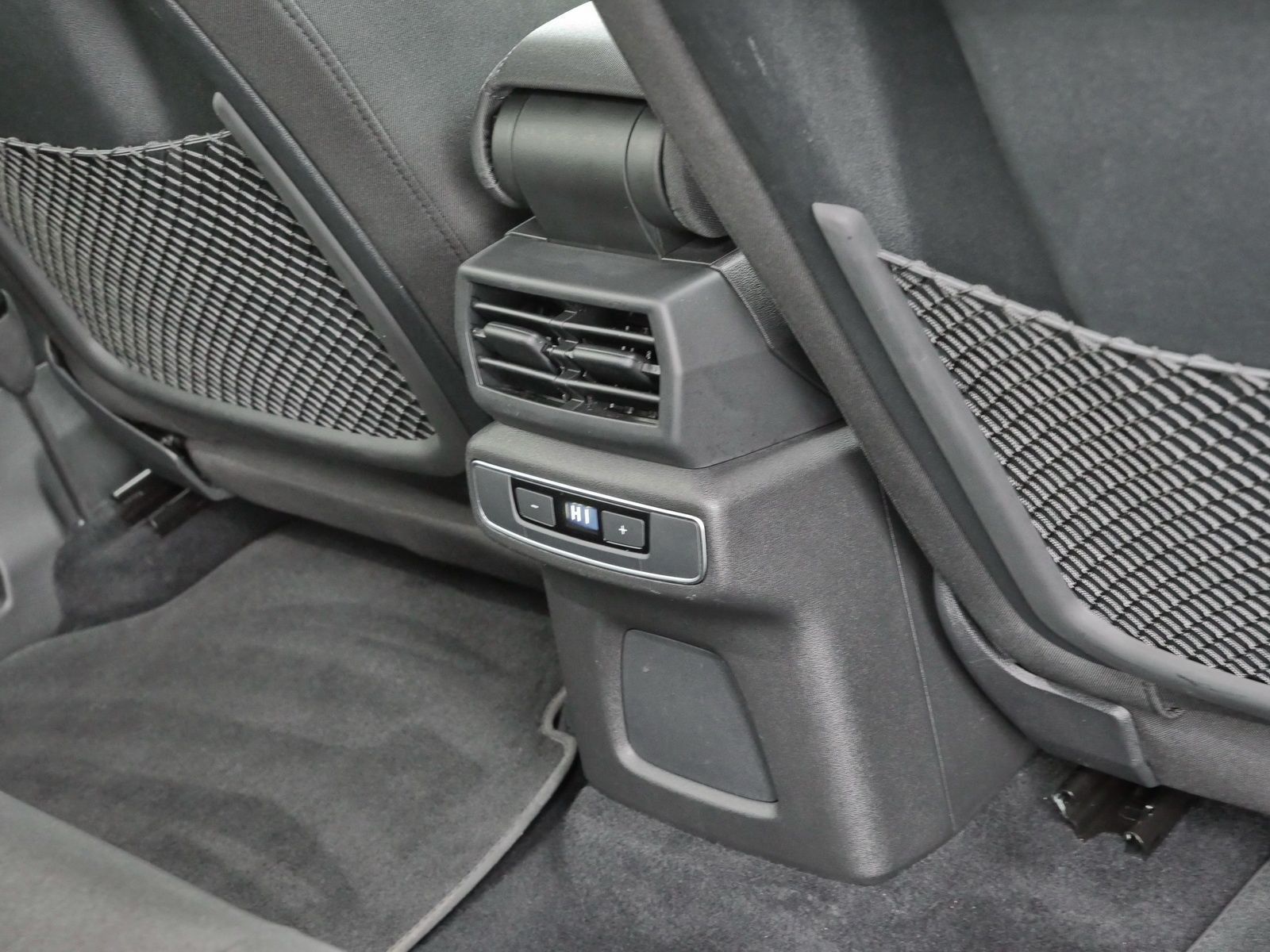 Audi Q4 e-tron - Bild 18